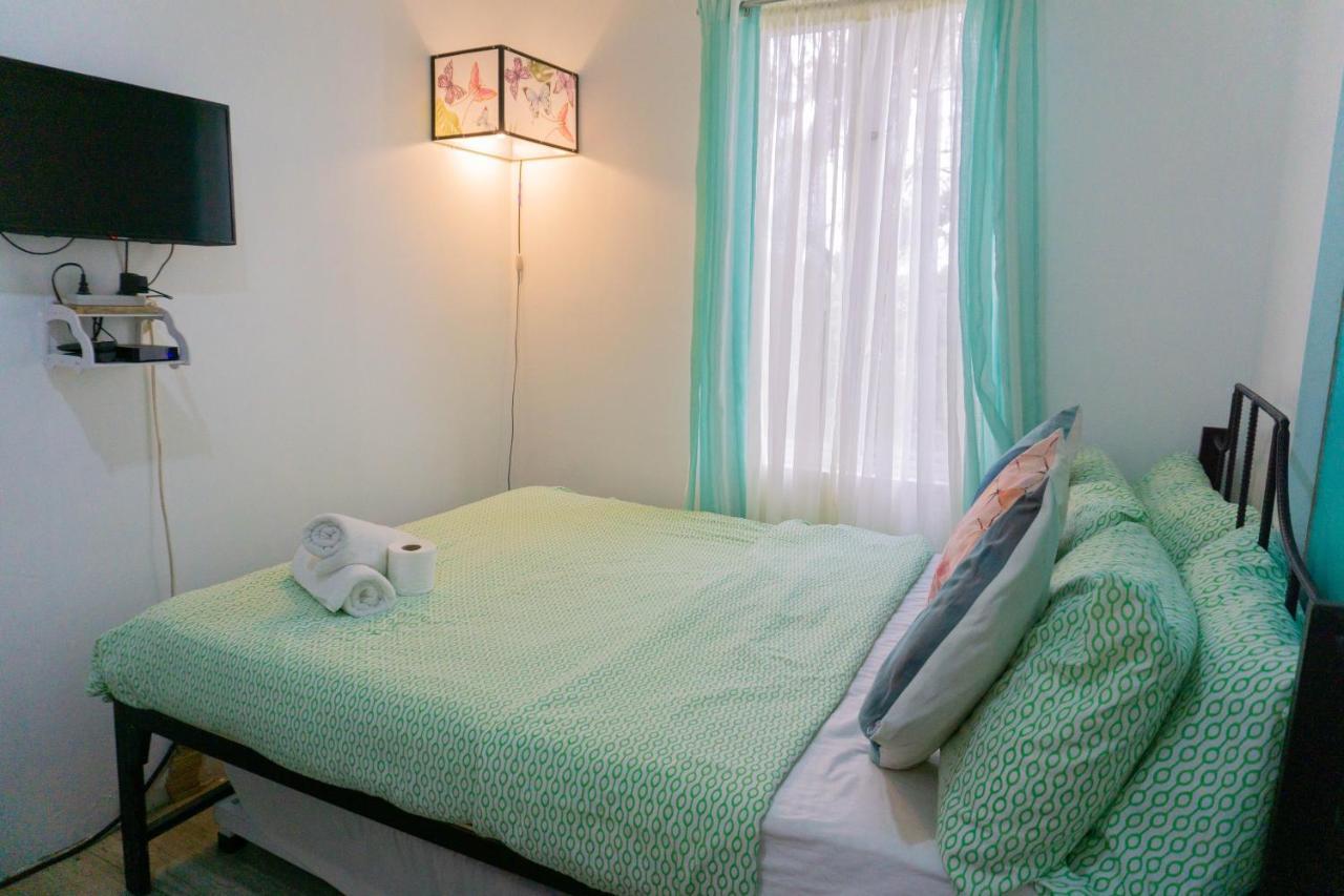 Retreat Haven In La Bella Tagaytay Appartement Tagaytay City Buitenkant foto